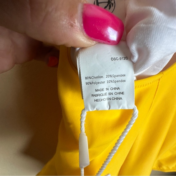 Cupshe Bright Yellow One-Piece Swimsuit NWT Retro Blue Button Cheeky Size XXL - Picture 12 of 16